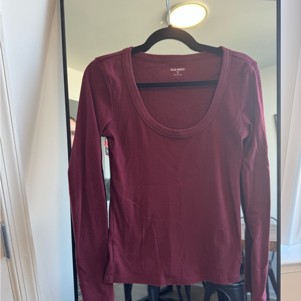 Old Navy Women's Maroon Long Sleeve Tee